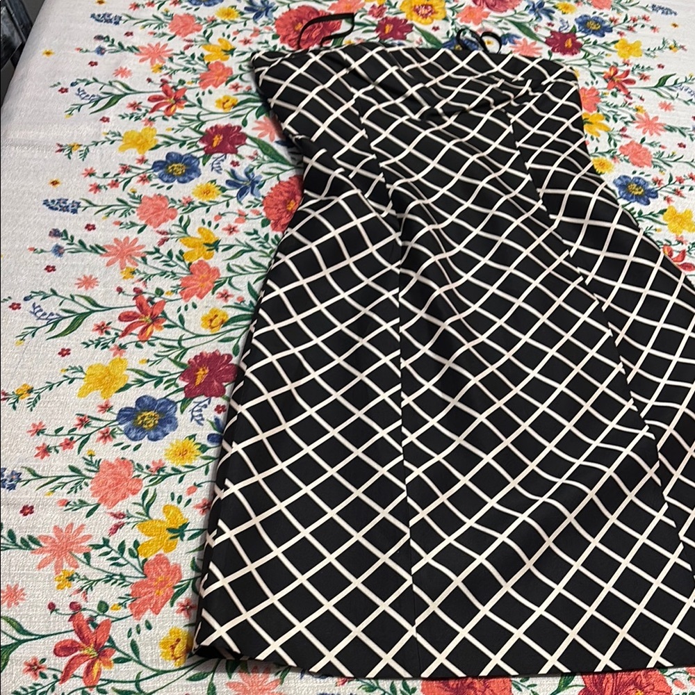 Elegant Black and White Checkered Dress